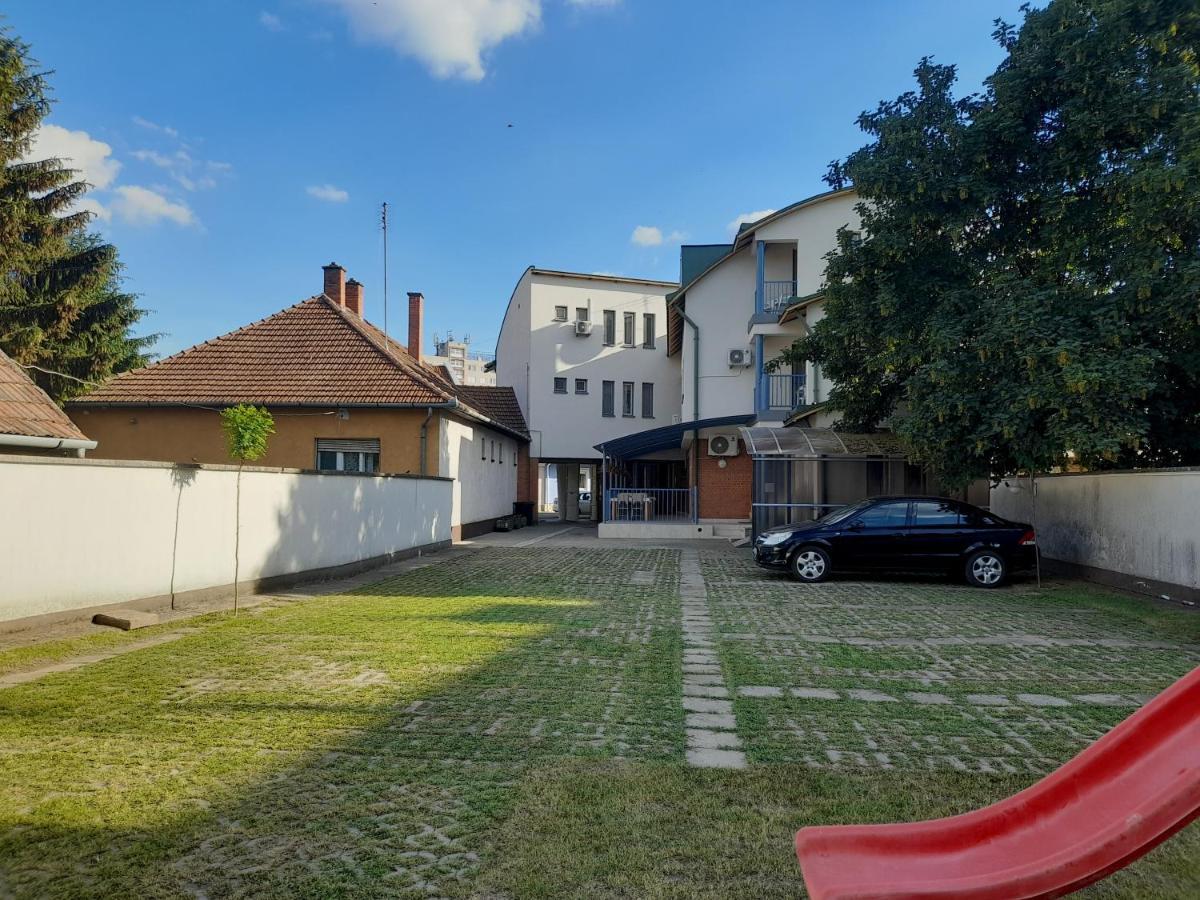 Hotel Nimrod Vendeghaz Hajdúszoboszló Exteriér fotografie